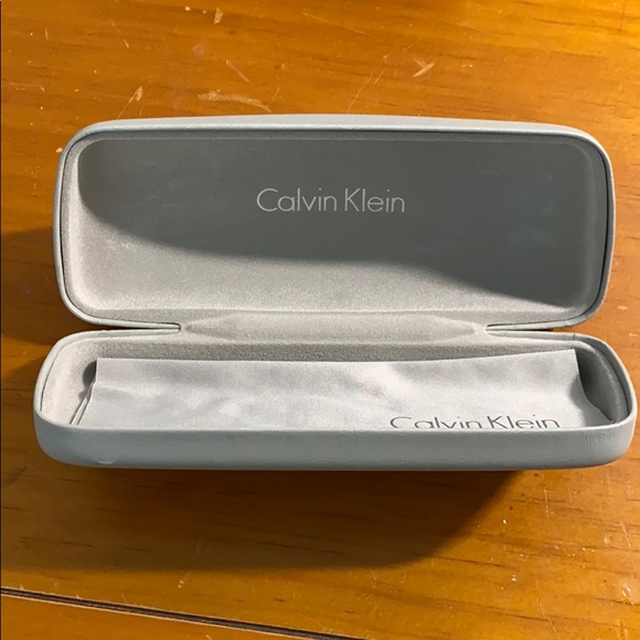 Calvin Klein Eyeglass Case - Picture 1 of 5
